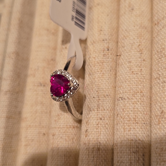 KOHLS STERLING SILVER LAB CREATED HEART SHAPED RUBY & WHITE SAPPHIRE RING SIZE 7 - Picture 16 of 16